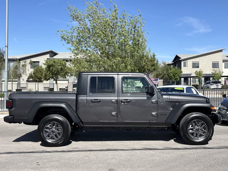 2025 Jeep Gladiator Sport S photo 8