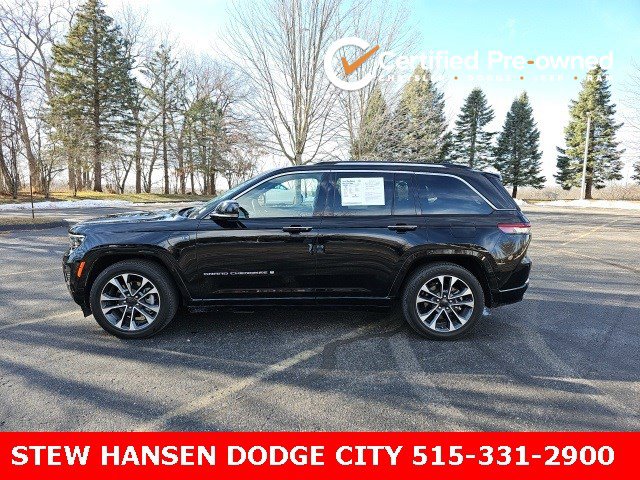2023 Jeep Grand Cherokee Overland 4xe's photo