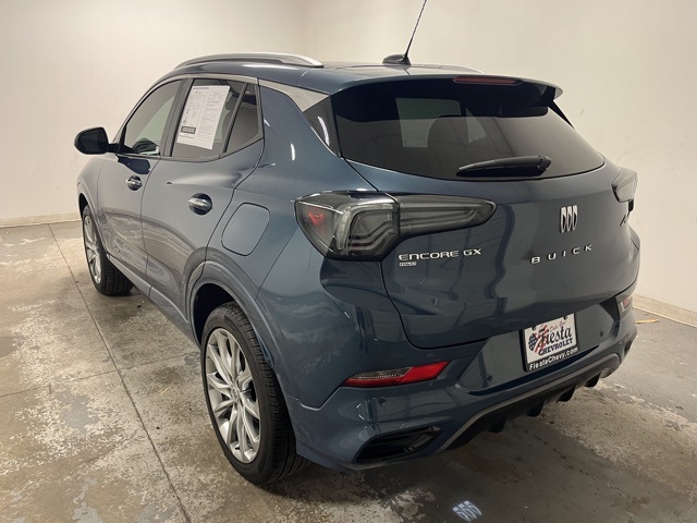 2024 Buick Encore GX Avenir photo 8