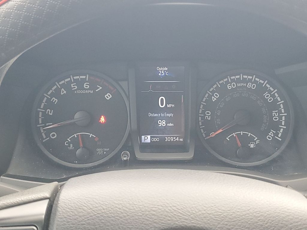 2022 Toyota Tacoma SR5 photo 31