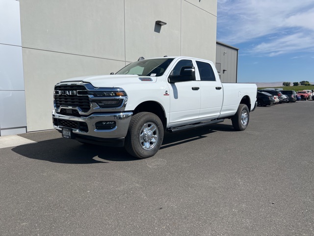 2025 Ram 2500 Tradesman photo 4