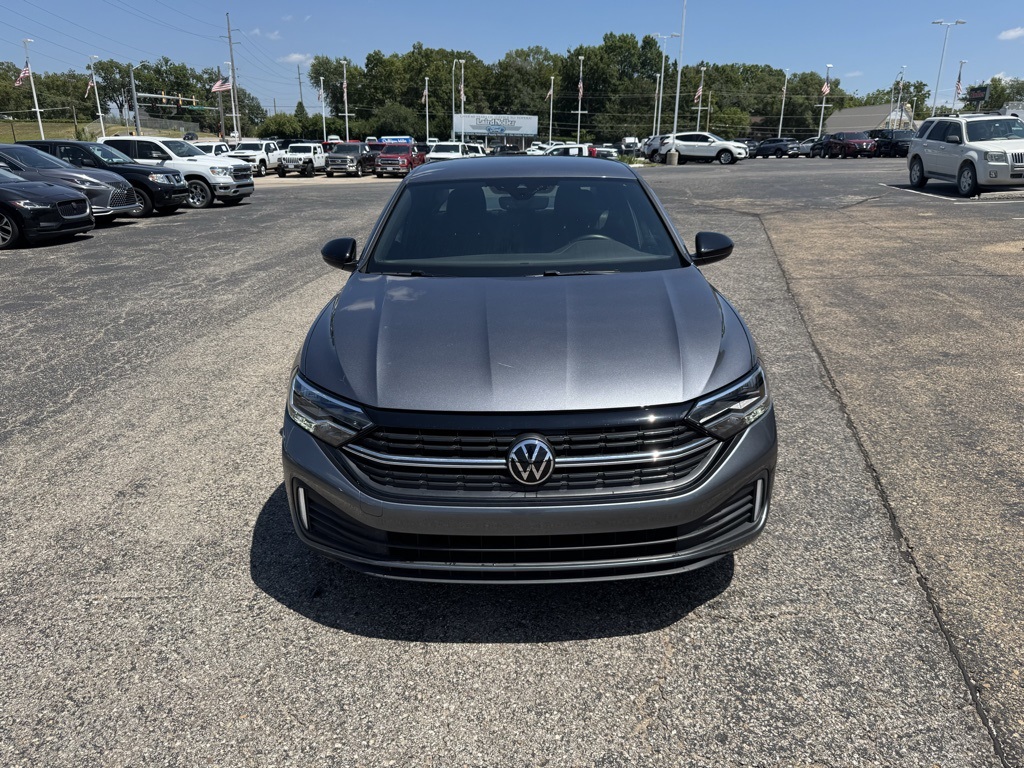2024 Volkswagen Jetta 1.5T Sport photo 2