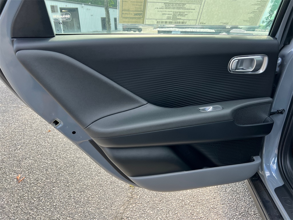 2025 Hyundai Ioniq 6 SEL photo 21