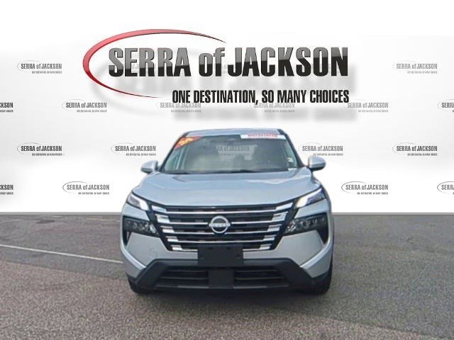 2024 Nissan Rogue SV photo 3