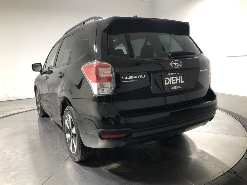2018 Subaru Forester 2.5i Premium photo 2