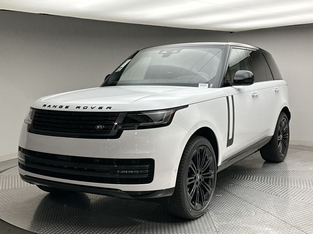 2024 Land Rover Range Rover SE's photo