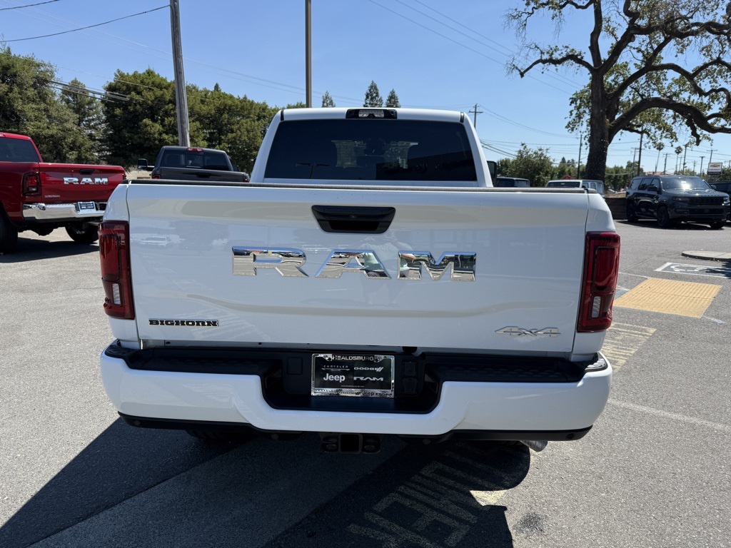 2025 Ram 2500 Big Horn photo 3