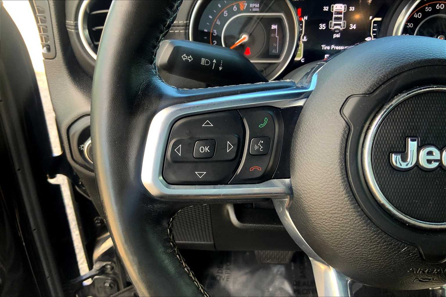2021 Jeep Wrangler Unlimited Sahara photo 17