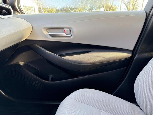 2020 Toyota Corolla LE photo 22