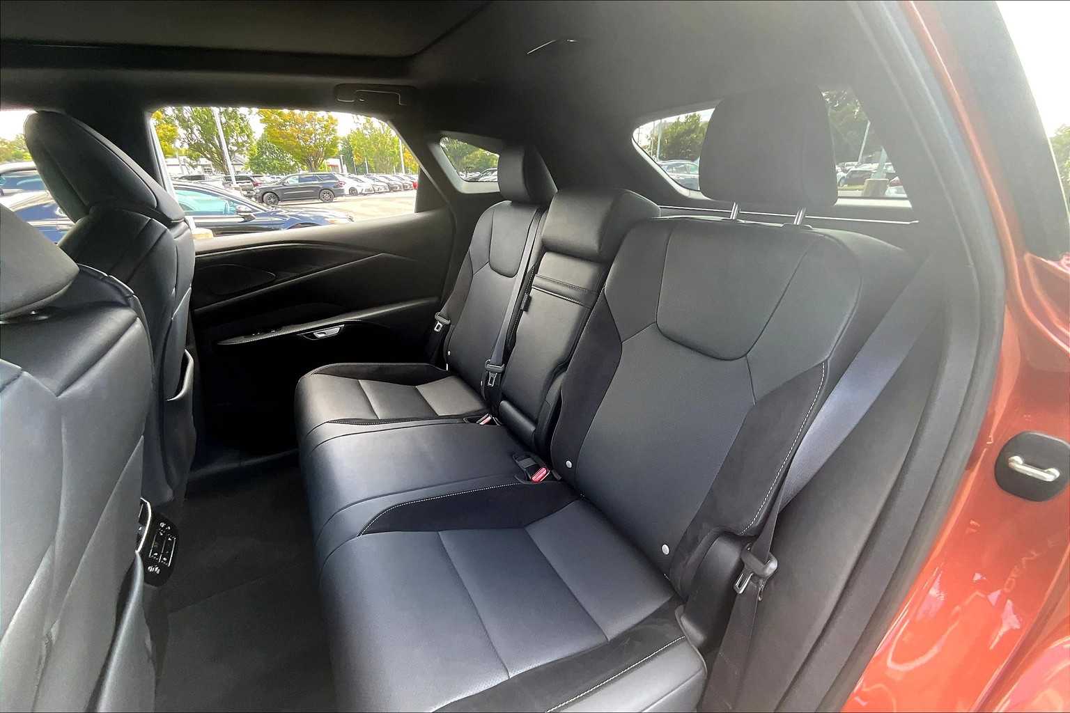 2023 Lexus RX F SPORT Performance AWD photo 19