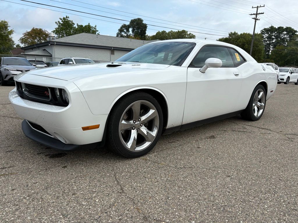 2014 Dodge Challenger R/T's photo