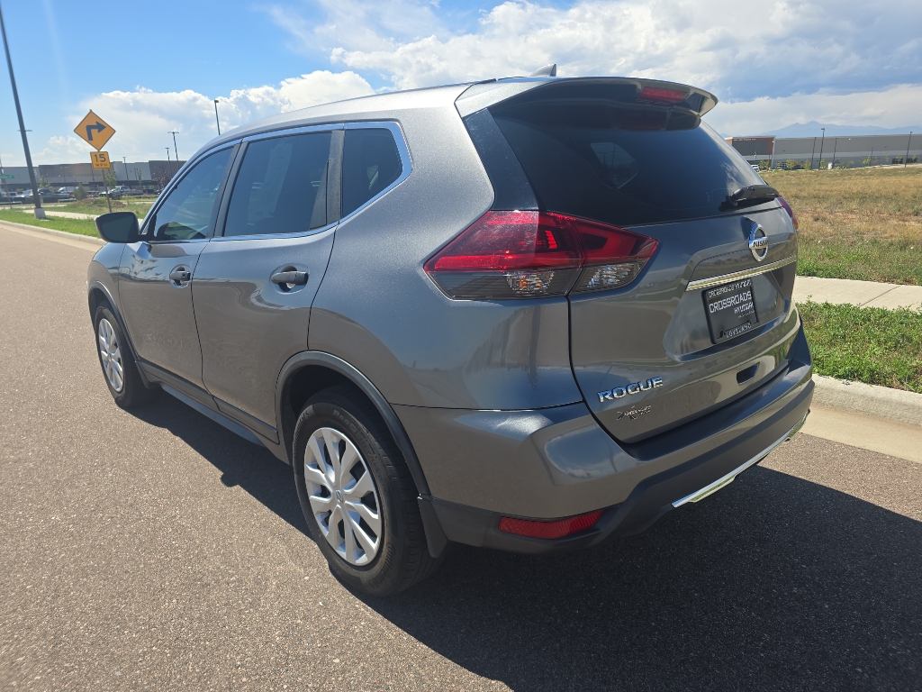 2020 Nissan Rogue S photo 3
