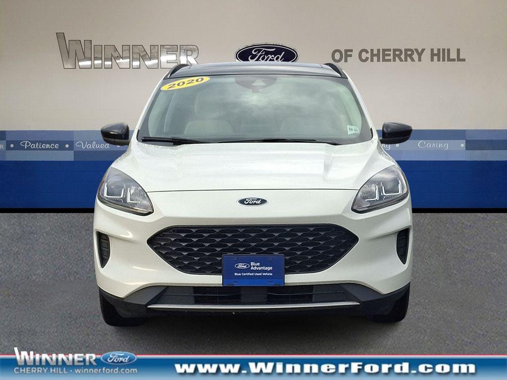 2020 Ford Escape SE's photo