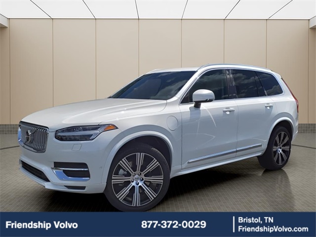 2025 Volvo XC90 Plus's photo