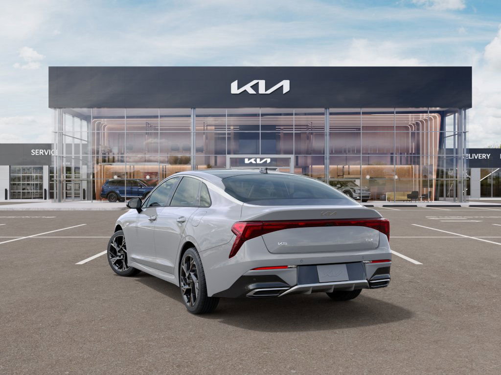 2025 Kia K5 GT-Line photo 4