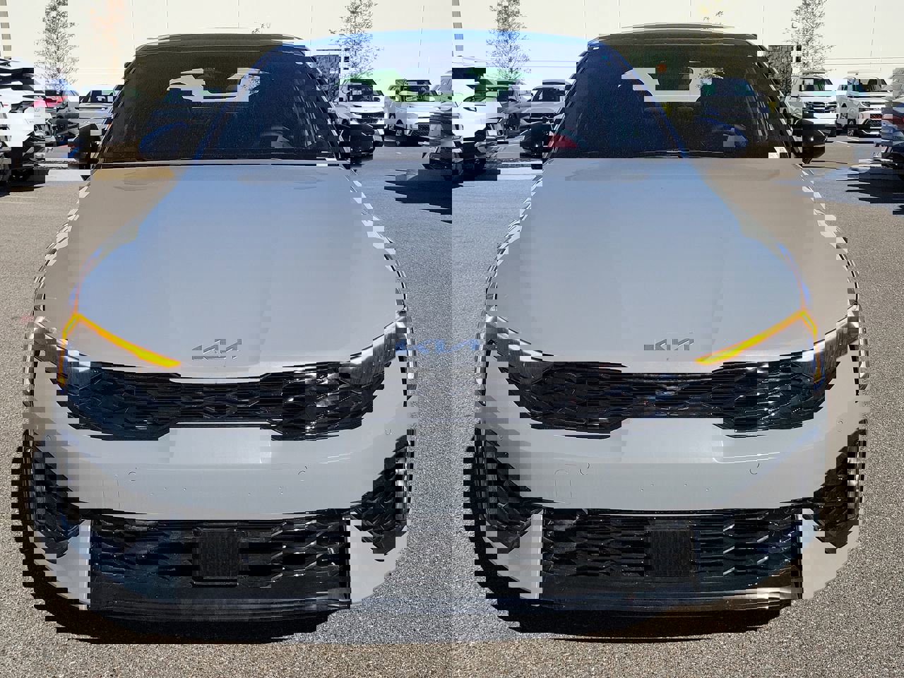 2025 Kia K5 GT-Line photo 9