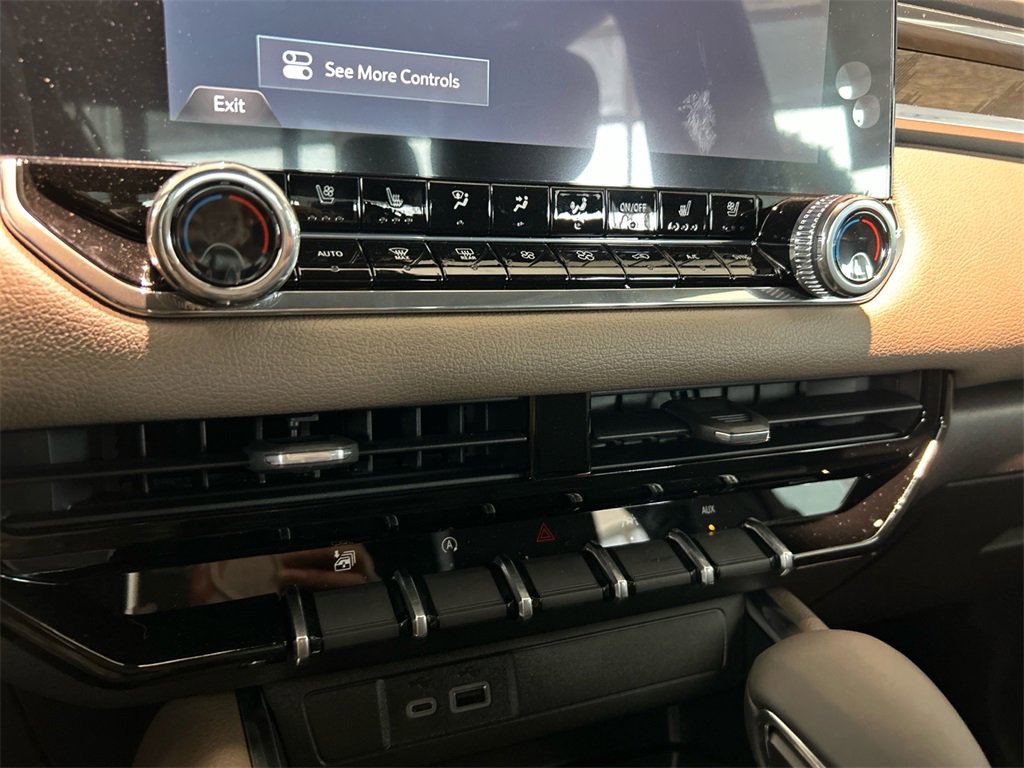 2026 GMC CANYON - Image 24