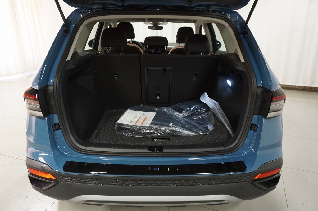 2025 Volkswagen Taos S photo 20
