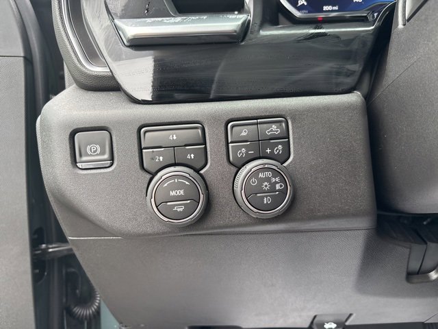 2025 Chevrolet Silverado 3500HD LT photo 24