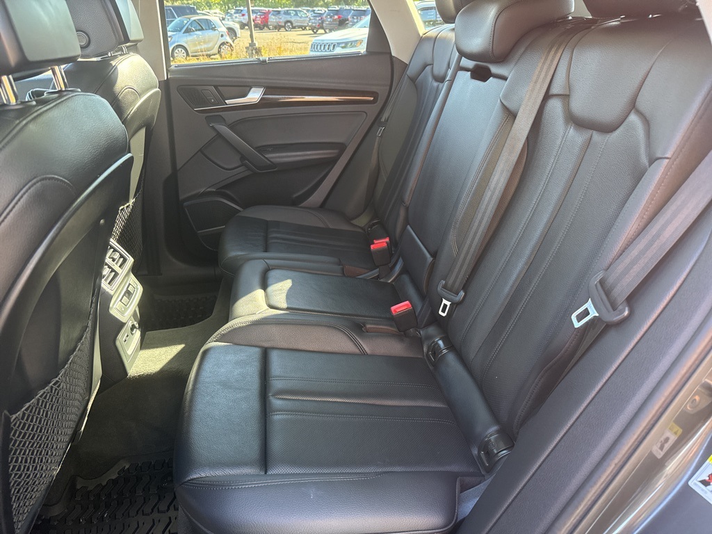 2019 Audi Q5 2.0T Premium Plus photo 18