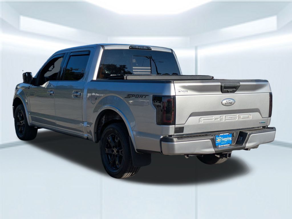 2020 Ford F-150 XLT photo 2