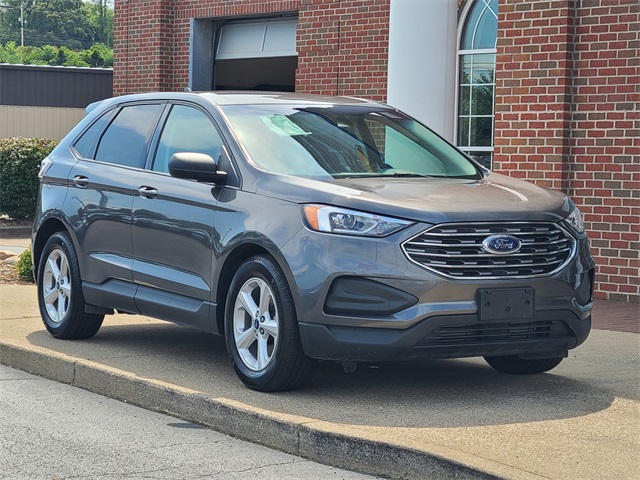 2020 Ford Edge SE photo 2