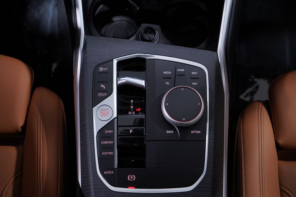 2025 Bmw 330i photo 13