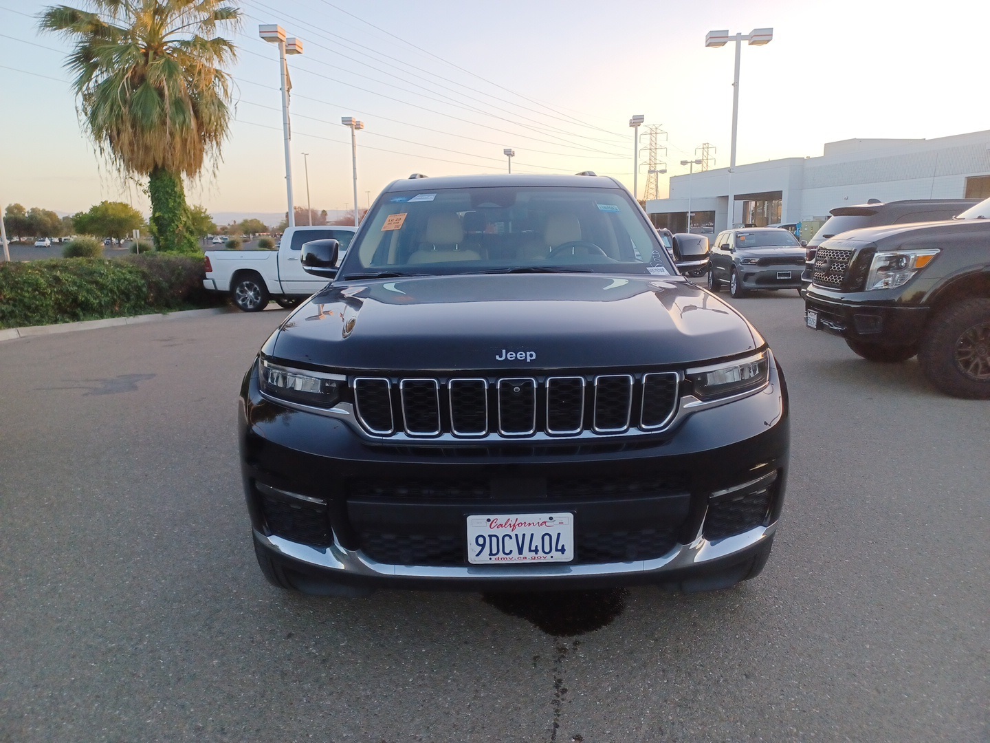 2022 Jeep Grand Cherokee Limited photo 2
