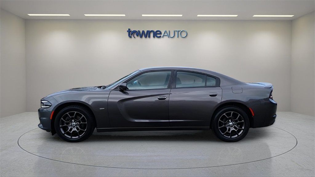 2018 Dodge Charger GT photo 2