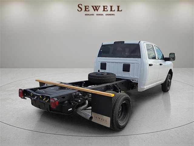 2026 RAM Ram 3500 Chassis Cab Tradesman's photo