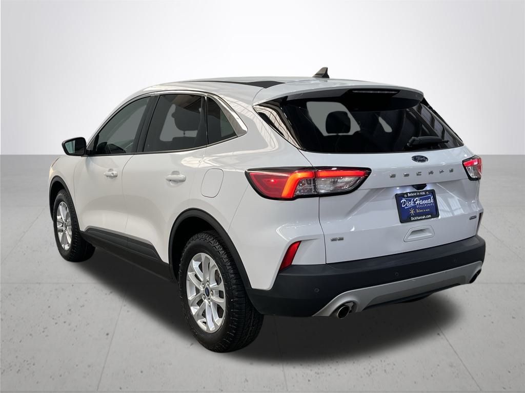 2022 Ford Escape Hybrid SE photo 9