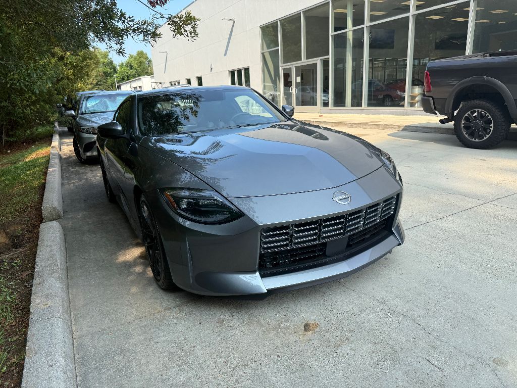 2024 Nissan Z Performance photo 2