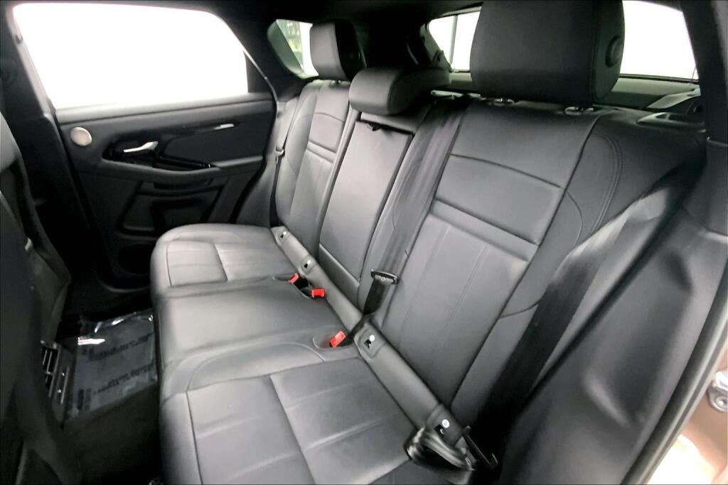 2025 Land Rover Range Rover Evoque Dynamic SE photo 8