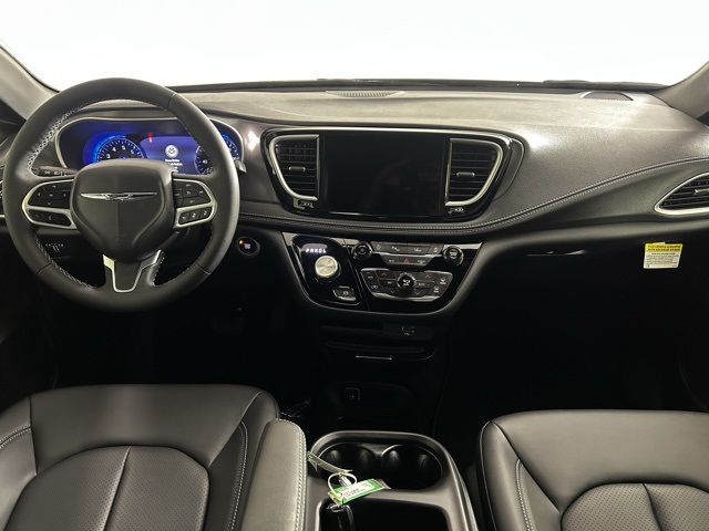 2026 Chrysler Pacifica photo 37