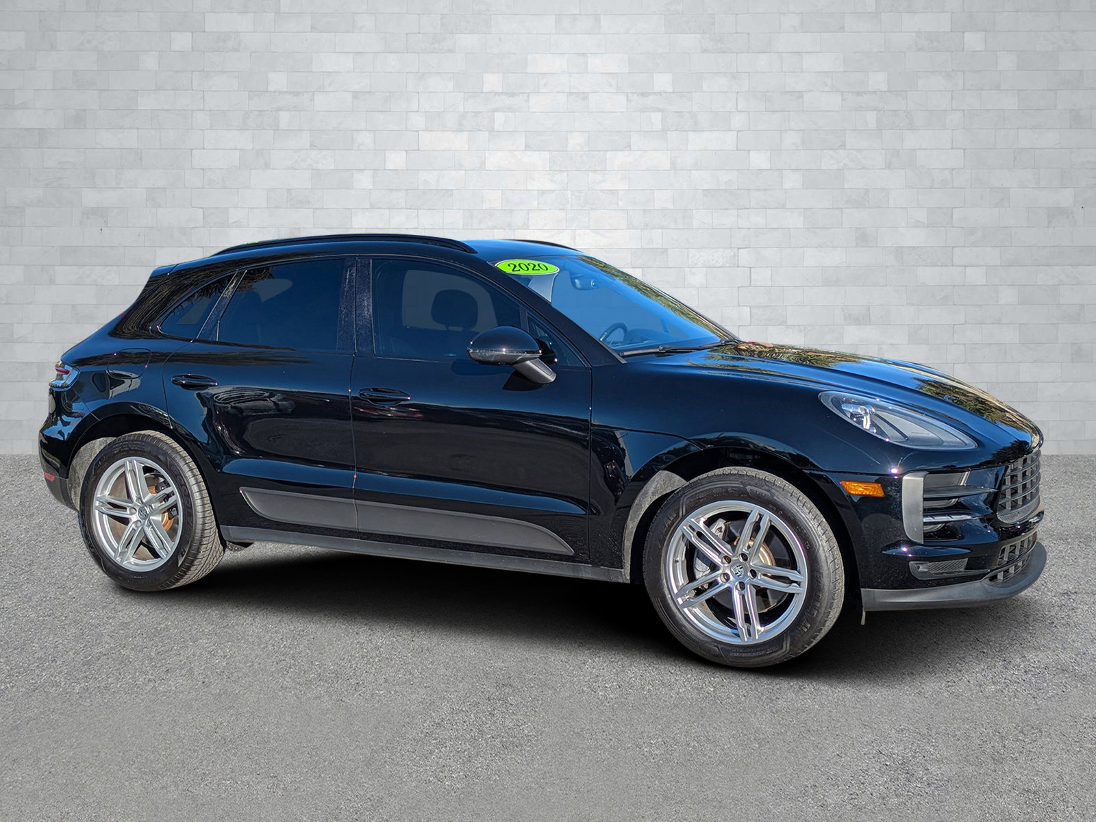 2020 Porsche Macan Base
