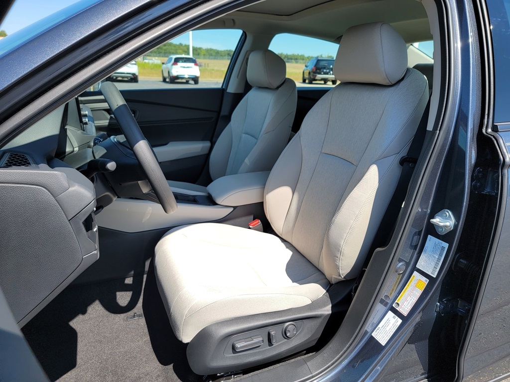 2025 Honda Accord SE photo 2
