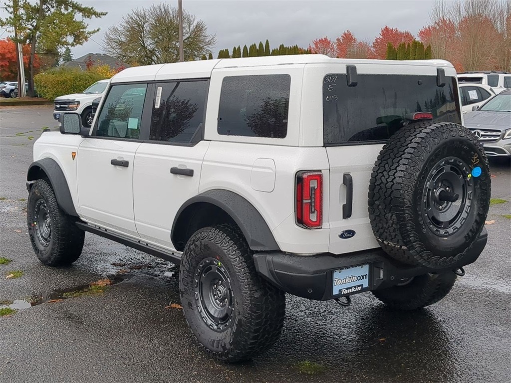 2025 Ford Bronco Badlands photo 3