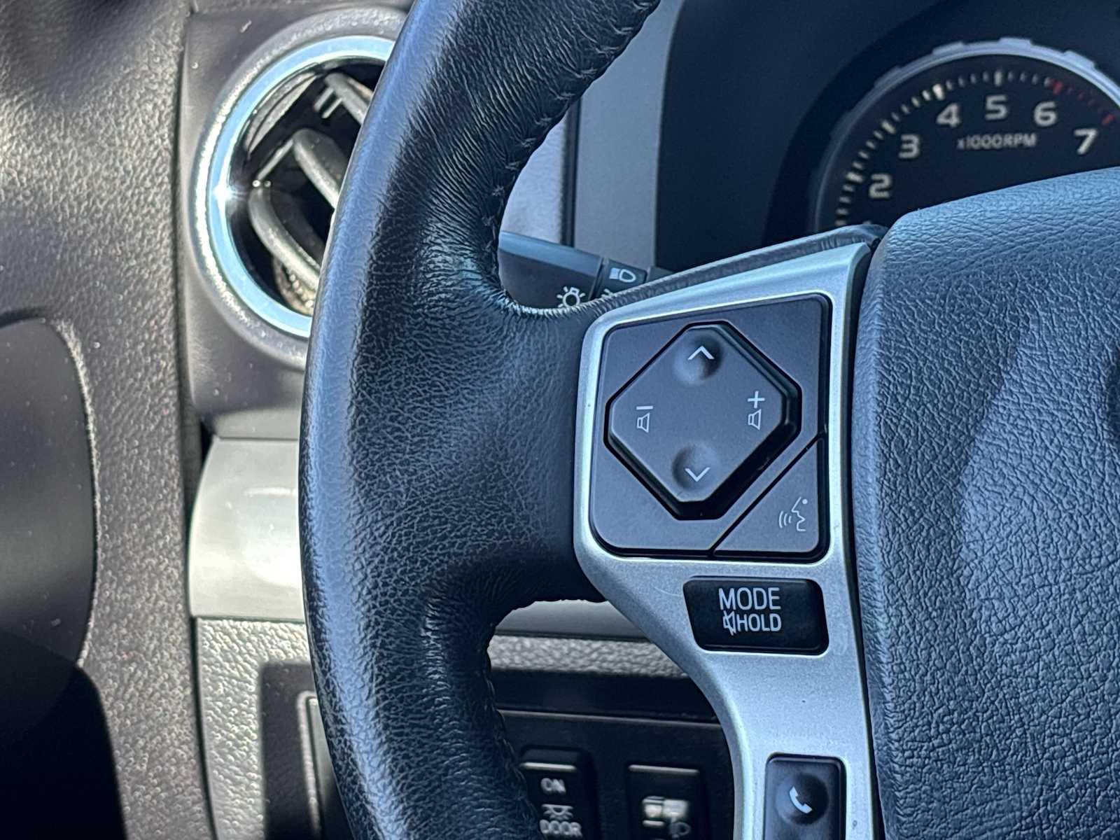 2020 Toyota Tundra TRD Pro photo 27