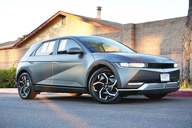 2023 Hyundai IONIQ 5 SEL's photo