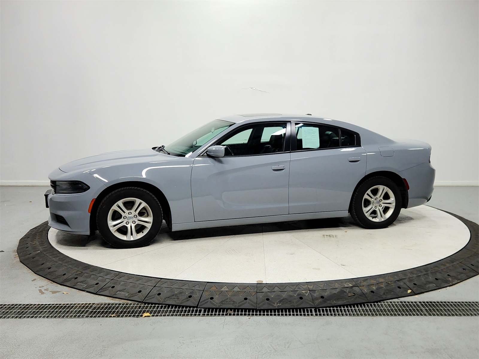 2021 Dodge Charger SXT photo 4