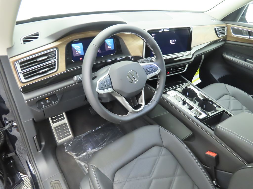 2026 Volkswagen Atlas SE Technology photo 9