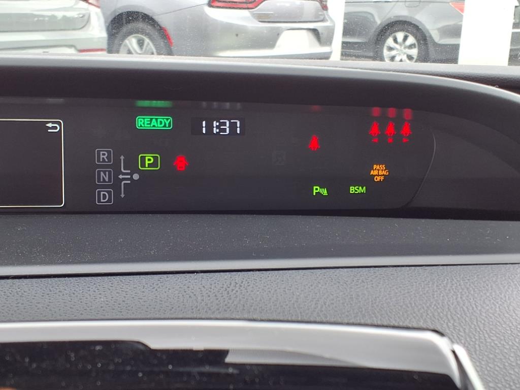 2022 Toyota Prius XLE photo 15
