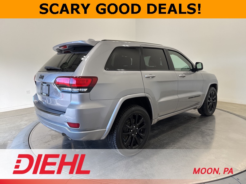 2018 Jeep Grand Cherokee Altitude photo 7