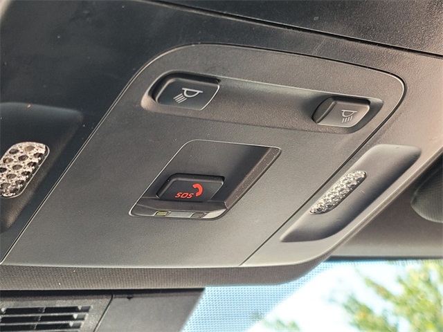 2025 Toyota Camry SE photo 26