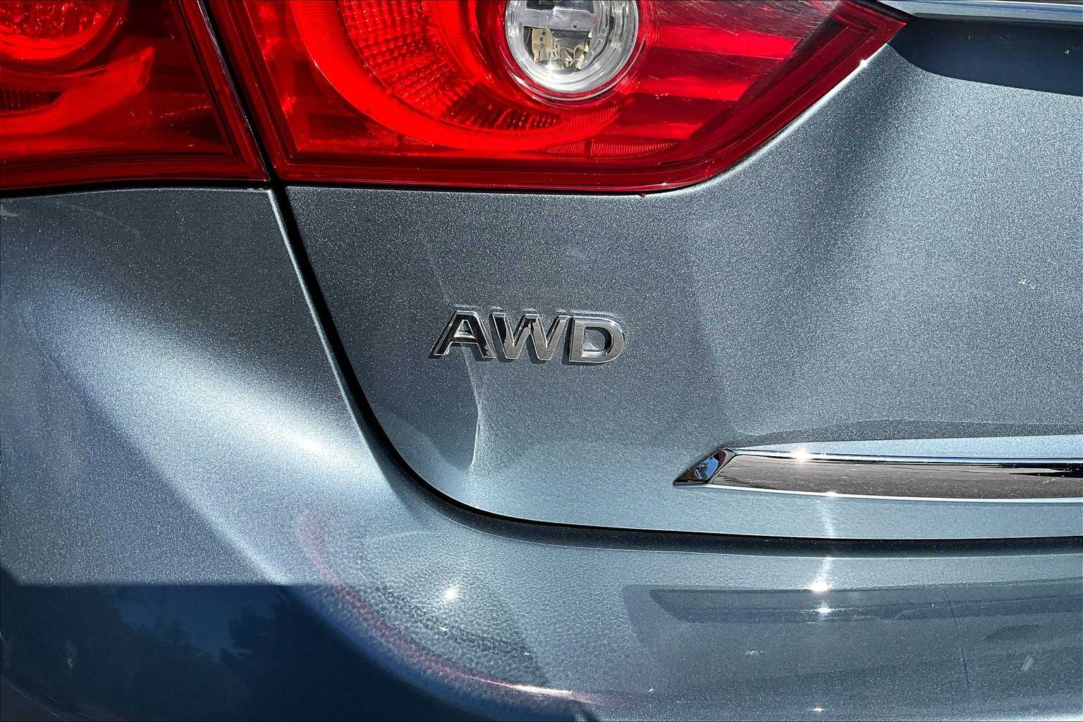 2014 Infiniti Q50 Premium photo 30