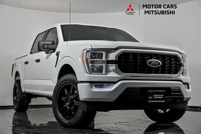 2021 Ford F-150 XL's photo
