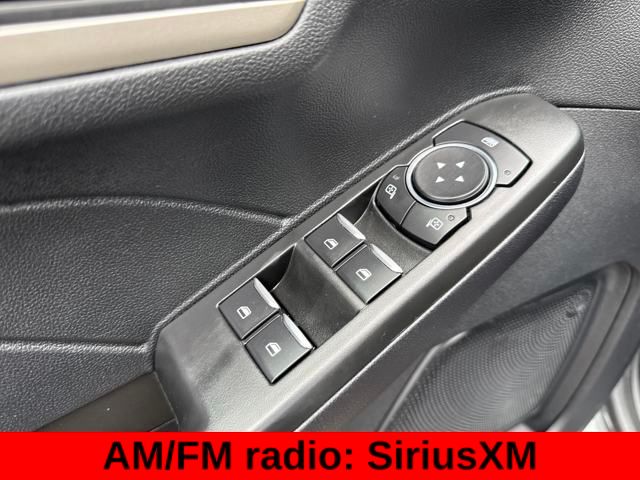 2022 Ford Escape SE photo 6