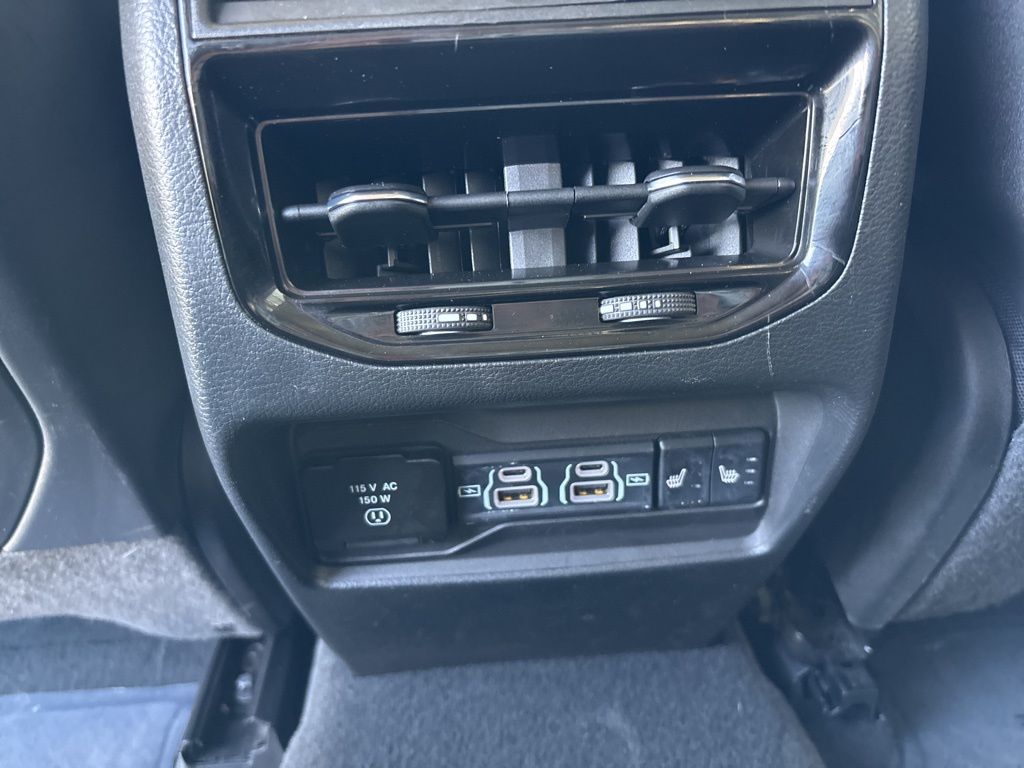 2024 Jeep Cherokee Limited 4xe photo 28