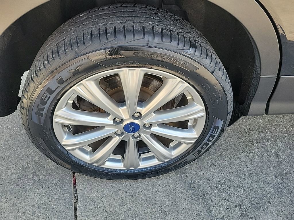 2018 Ford Escape Titanium photo 24