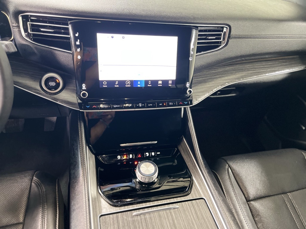 2023 Jeep Wagoneer L Series II photo 15